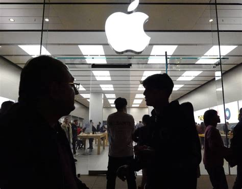 苹果陷入垄断困局：遭美国司法部多次起诉，市值蒸发近8000亿_诉讼_iPhone_巨头