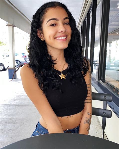 Well! Try these photo shoot, Malu Trevejo | Malu Trevejo Outfits ...