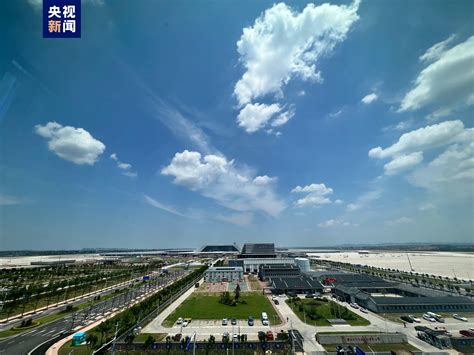 湖北鄂州花湖机场今天正式投运，系亚洲首个专业货运机场 - 西部网（陕西新闻网）