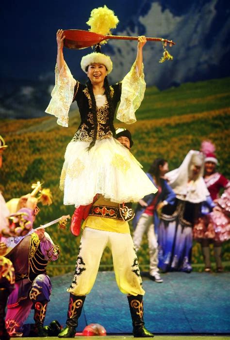 哈萨克现代舞,哈萨克舞蹈,现代舞群舞(第2页)_大山谷图库