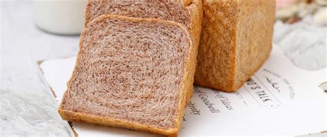 【燕麦软欧包】的做法+配方，淡淡的咸口，特别香嚼劲十足的面包