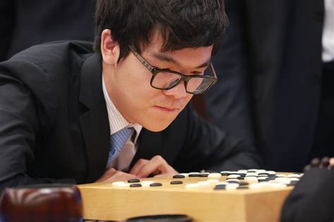 柯洁首度还原对战AlphaGo幕后：浑身颤抖 只想痛哭
