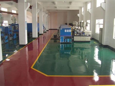 工厂地板常用的几种鲁蒙喷涂聚脲地坪涂料的颜色