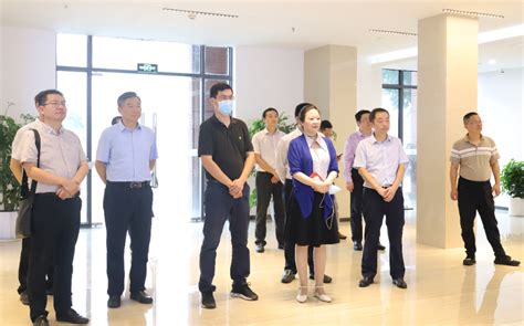 重庆市副市长熊雪等领导一行参加“环大学创新生态圈建设现场会议”，并调研筑智建展区-企业官网
