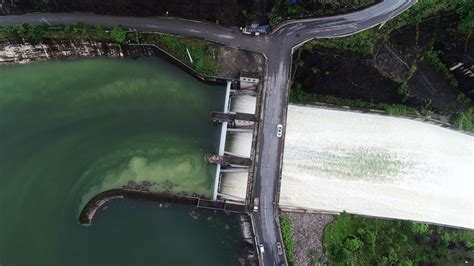 重庆：强降雨致水位猛涨 金家坝水库开闸泄洪--读图--首页