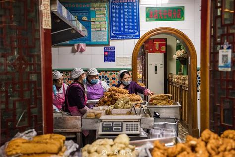 在新疆昌吉回民小吃街 品味丝绸之路上的人间烟火 - 回族文化 - 穆斯林在线（muslimwww)