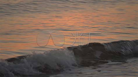 海浪沙滩落日夕阳海滩_3840X2160_高清视频素材下载(编号:6235124)_实拍视频_光厂(VJ师网) www.vjshi.com