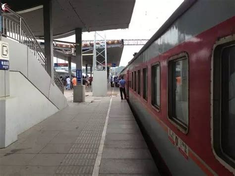 135名武汉人坐高铁从武汉去香港，下车后过关只要5分钟_武汉_新闻中心_长江网_cjn.cn