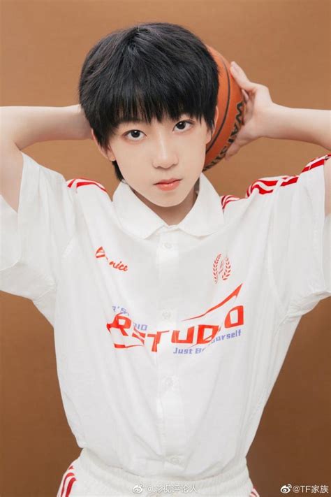 李嘉森图片