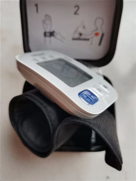 电子血压计 | 欧姆龙电子血压计HEM-7220价格780元 厂价直销欧姆龙HEM-7220电子血压计