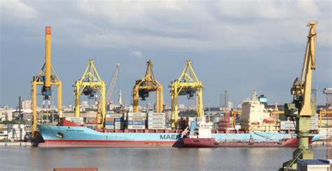 船公司继续与俄罗斯“脱钩”，挂港俄港口集装箱船锐减 - 橙心物流网