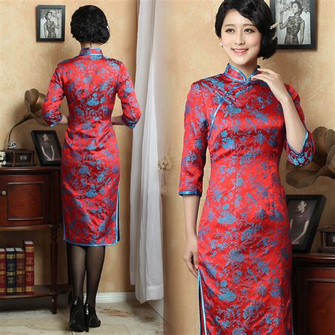 Blue floral red silk brocade traditional qipao Chinese 3 quarter long ...