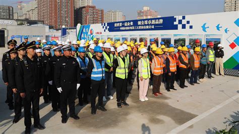中国水电三局 安全环保 雁塔项目邀请西安慈善志愿者总队开展心肺复苏急救培训