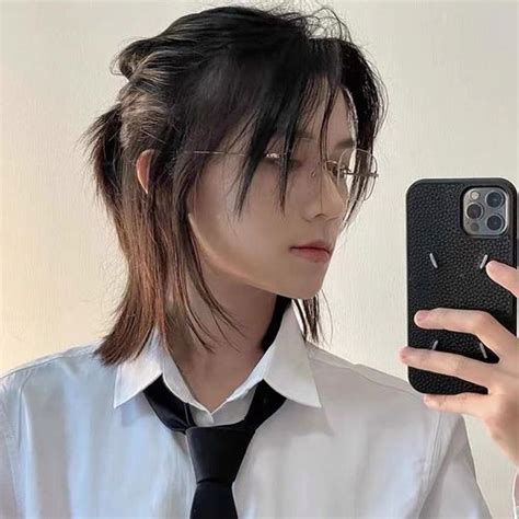 男生长发非主流头像卡通