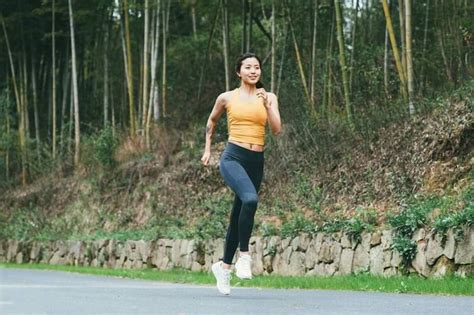 30分钟慢跑可以减肥吗？跑步减肥的正确姿势-卡路里计算器