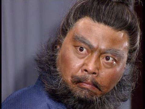 瞪眼图片