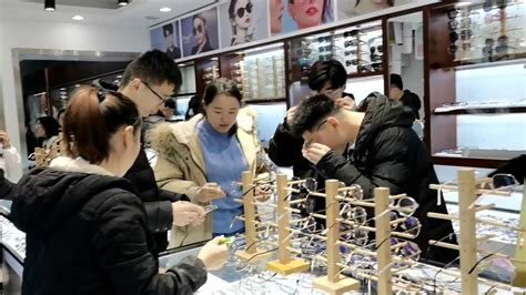 北京潘家园眼镜门店验光案例分享—散光眼的方案 - 知乎