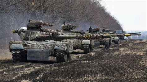 俄打击乌军指挥所摧毁众多装备 乌称击退俄方进攻_凤凰网