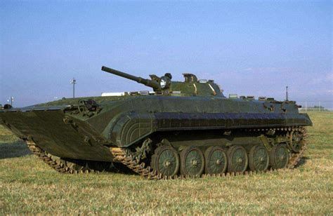 德国开始生产405辆新型“美洲狮”步兵战车(图)_中国网