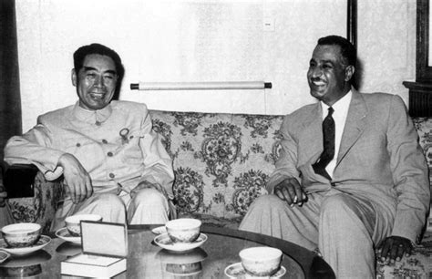 历史上的今天4月18日_1955年万隆会议在印度尼西亚万隆开幕，29个亚洲和非洲的国家和地区代表团参加。