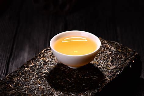 十年以上的普洱生茶是什么样子？不同年份生普的特点-陈年优品