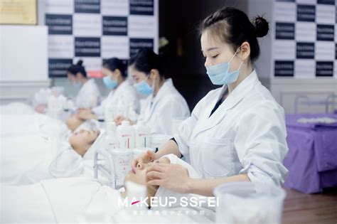 佛山美容师的发展前景怎么样,广州做美容师好不好 - 美业十万个为什么