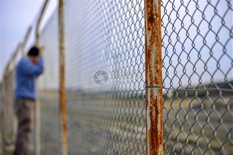 【严选品质】安全围栏伸缩带式围栏不锈钢警示带式伸缩围栏5M直销-阿里巴巴