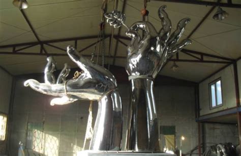 玻璃钢雕塑制作是怎么做的_让您在同行中脱颖而出www.laiyongfei.com