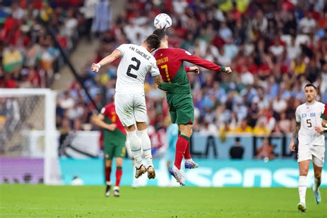 如何评价 2018 年俄罗斯世界杯 B 组葡萄牙 3:3 西班牙，C 罗上演帽子戏法？ - 知乎