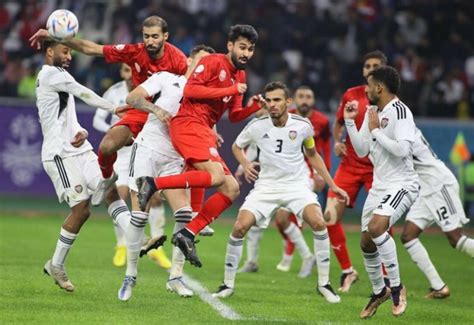 亚洲足坛3大冷门！沙特0-2+卡塔尔1-2，大黑马登顶，国足出线难了