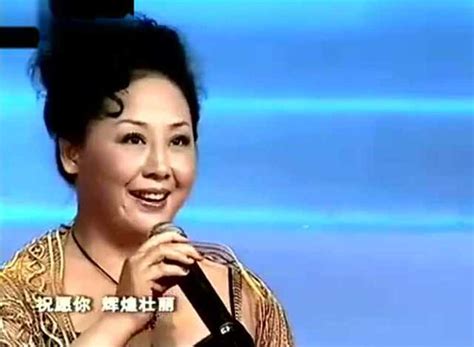女高音歌唱家郑咏演唱《祖国我为你干杯》，太好听了_腾讯视频