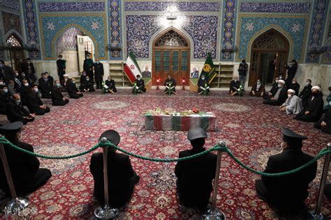 伊朗遭暗杀核科学家葬礼举行