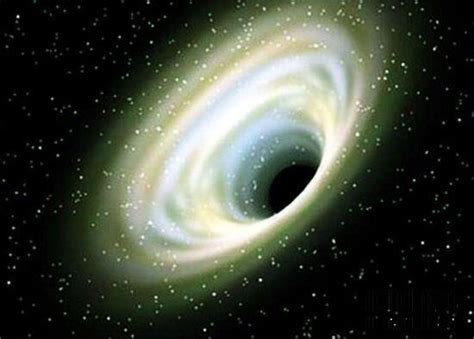 人掉进黑洞会怎样？科学家：可能会开启新的人生