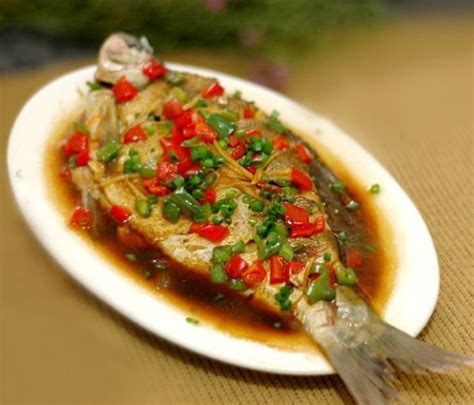 【红烧鳊鱼的做法步骤图，红烧鳊鱼怎么做好吃】小燕莫_下厨房