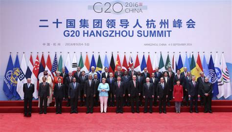 G20峰会领导人大合影 为什么站在最中间是这三位？|界面新闻 · 中国