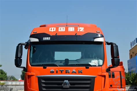 【图】中国重汽 汕德卡SITRAK G7重卡 540马力 6X4 AMT自动挡危险品牵引车(速比3.7)(ZZ4256W324HF1W)_实拍图片_1312412_卡车之家