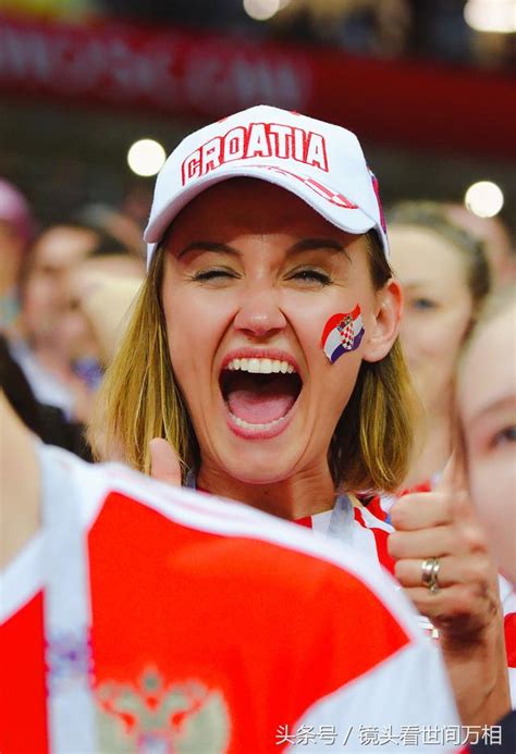 50岁的克罗地亚美女总统：靠世界杯意外走红，海边私照性感撩人！|克罗地亚|世界杯|私照_新浪新闻