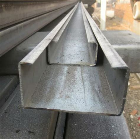 C型钢的规格型号有什么-广东日盛钢铁贸易有限公司