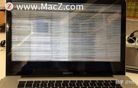 屏幕有横条纹是怎么回事，电脑屏幕横条纹