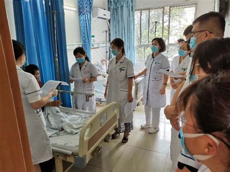徐州市第一人民医院举办风湿免疫科大型义诊，众多省内大咖齐聚徐州，为百姓排忧解难 - 徐州市第一人民医院