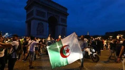 阿尔及利亚首都爆发第10次“周五抗议” 呼吁彻底变革