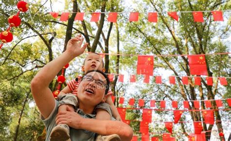 湖南衡阳：欢度国庆节-人民图片网