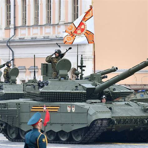 俄乌拉尔车辆制造厂向国防部交付一批最新型T-90M主战坦克 - 2022年5月17日, 俄罗斯卫星通讯社