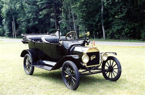历史上的今天 福特公司售出第一辆汽车 -牛车网