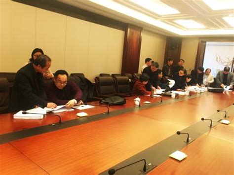 信丰县接受2018年度党政领导干部履行教育职责省级实地核查