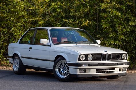 S52-Powered 1989 BMW 325i 5-Speed for sale on BaT Auctions - sold for ...