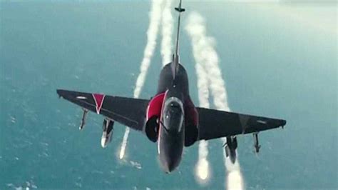 《皇牌空战7未知空域》第八关，经典F4鬼怪战斗机执行任务_腾讯视频