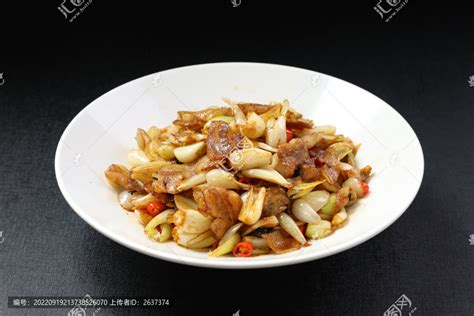 生米藠头炒腊肉,中国菜系,食品餐饮,摄影素材,汇图网www.huitu.com