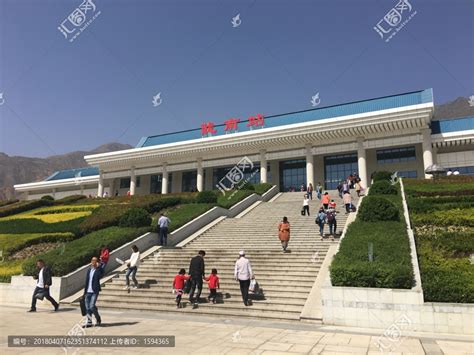 汉中火车站帮助甘肃陇南一批学生顺利出发去南京 - 西部网（陕西新闻网）