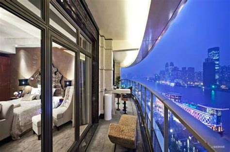 上海顶级豪宅——汤臣一品,A栋顶楼复式,1204㎡,自带260㎡泳池,挂牌4.6亿-上海搜狐焦点